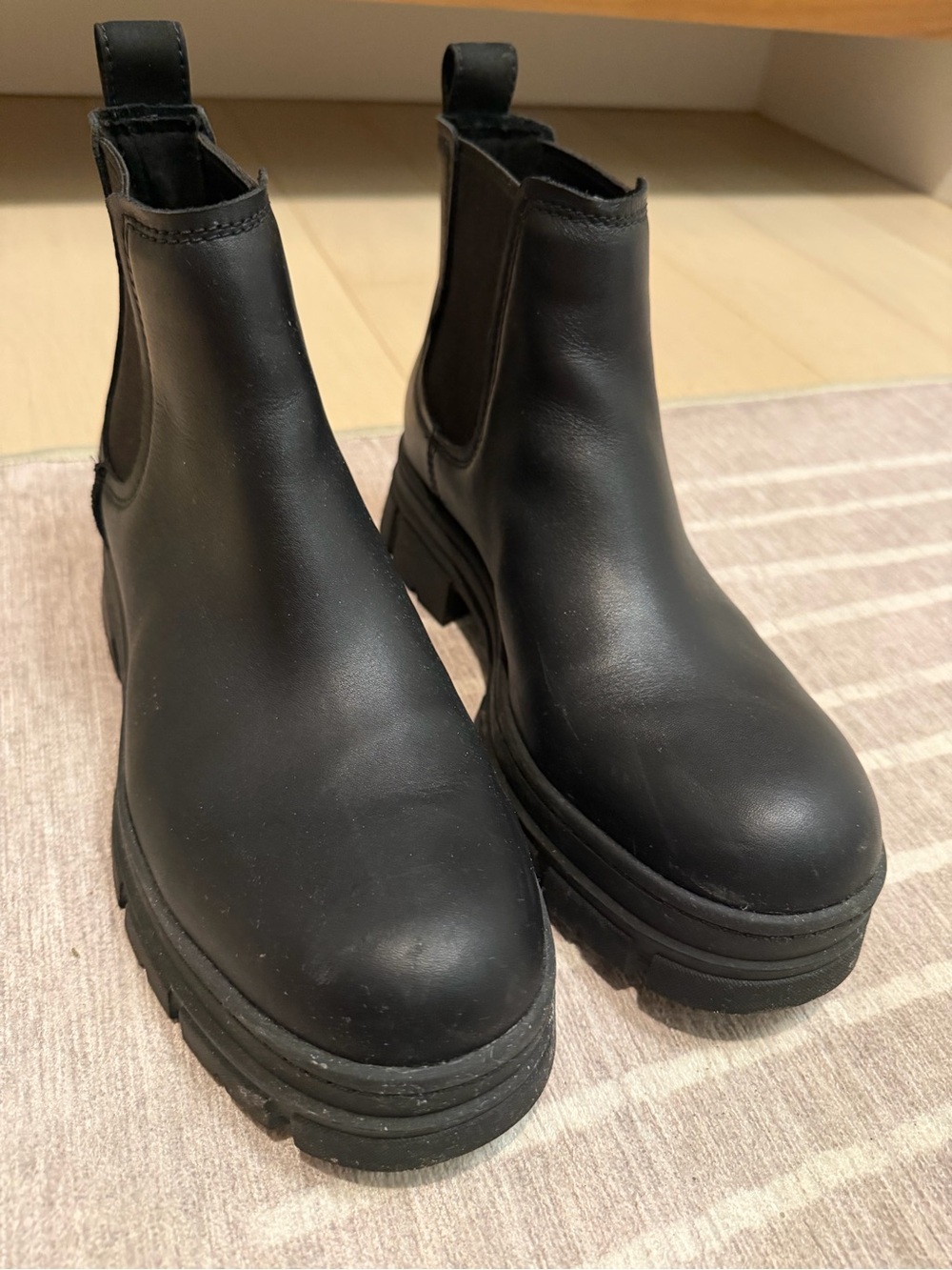 UGG Black Compact Chelsea Lug Boots - Picture 2 of 5